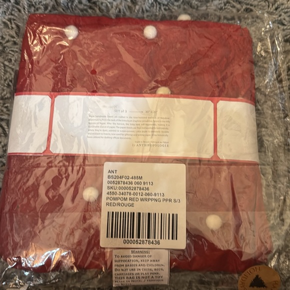 New Anthropologie Handmade Gift Wrap Papers Red Pom Pom Wrapping Christmas - Picture 5 of 6
